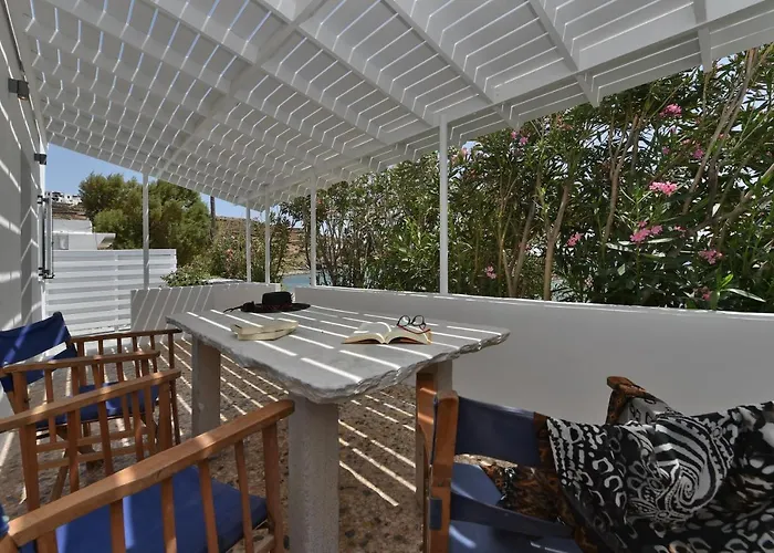 Seaside Home In Kardiani/Giannaki Bay - Agnes\'S Home