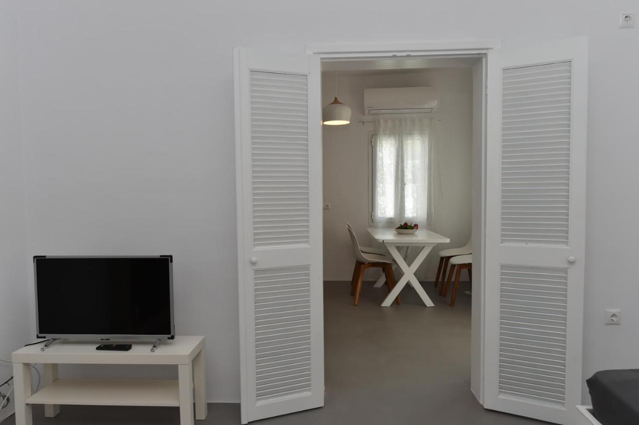Seaside In Kardiani/giannaki Bay - Agnes's Holiday home
